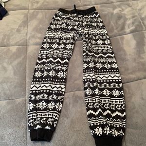 Girls pajama bottoms. No tags estimating size 7-8